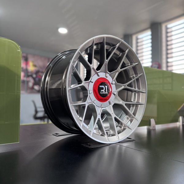 Rines r15x8 4x100 4x114.3 T1086 R1 Black Machine Lip - Imagen 4