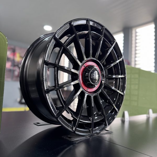 Rines r17x7.5 4x100 4x108 AERO Gloss Black - Imagen 4