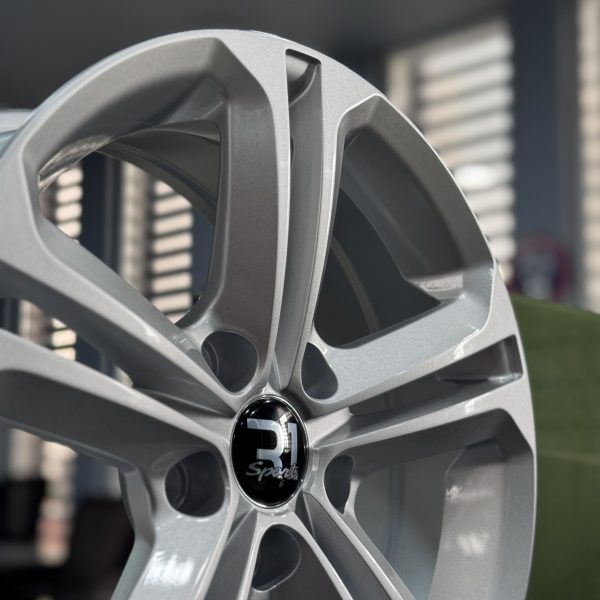Rines r16x7 5x112 605 R1 Silver - Imagen 5
