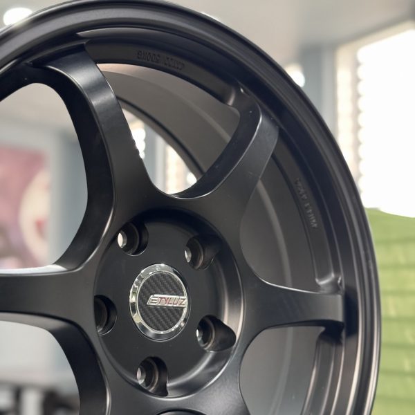 Rines r17x7 5x100 1541 Styluz Mate Black - Imagen 6