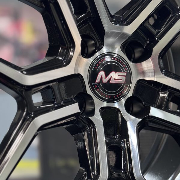 Rines r17x7.5 4x100 E7057 Motor Sports Black Machine Face - Imagen 5